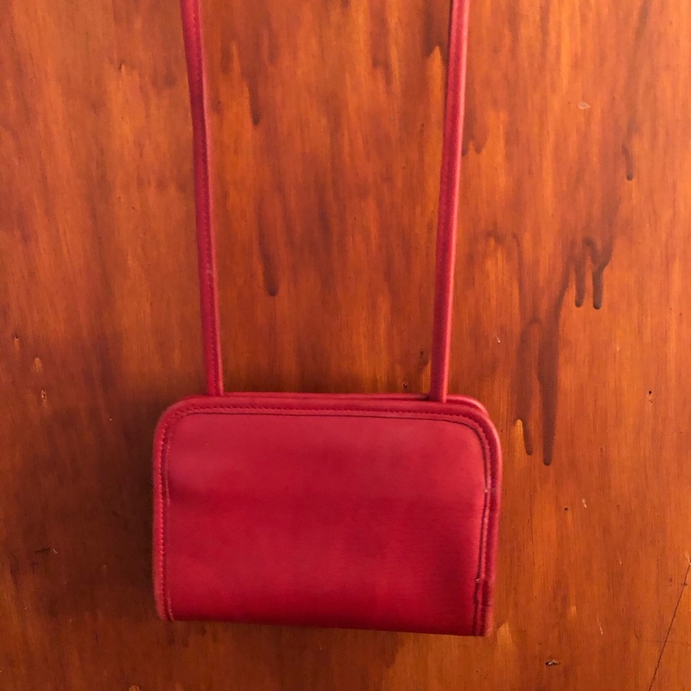 Vintage Coach crossbody bag